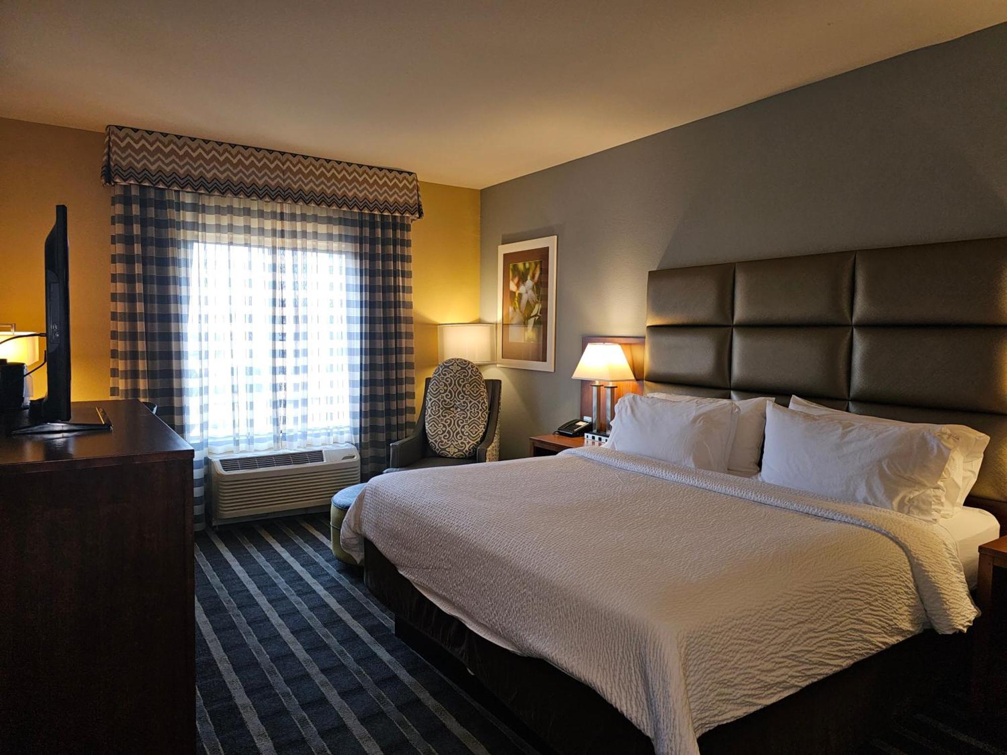 Holiday Inn Express & Suites Perry-National Fairground Area By Ihg Bagian luar foto